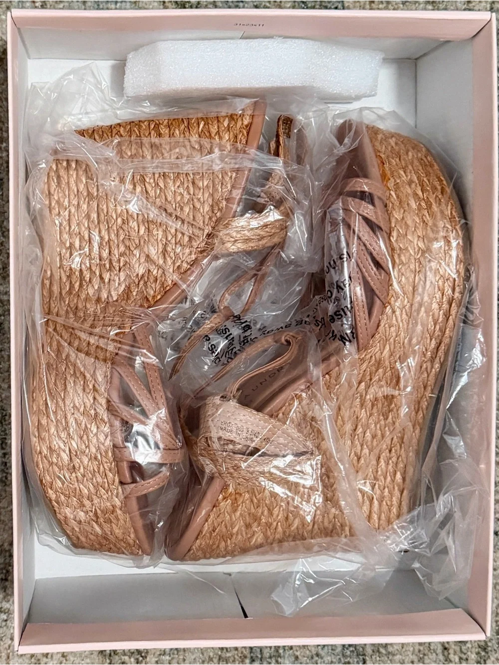 ☀️Chinese Laundry EVIE LOTTO in Sun-kissed nude Platform Wedge Sandals☀️